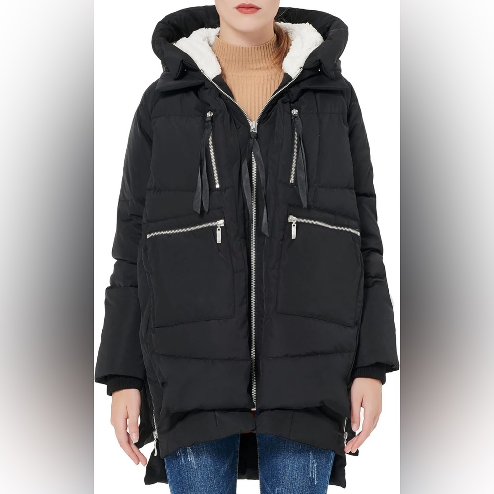 the famous AMAZON OROLAY coat in BLACK sz L